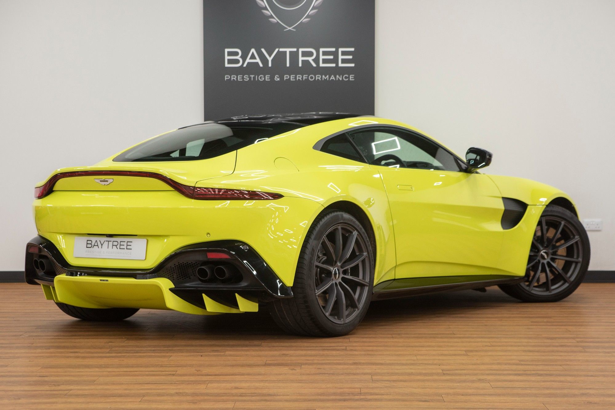 USED 2018 18 ASTON MARTIN VANTAGE 4.0 V8 