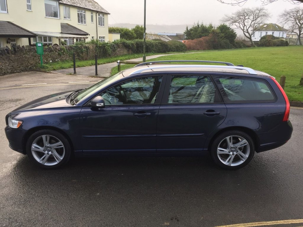 USED 2012 12 VOLVO V50 1.6 DRIVE SE LUX EDITION S/S 5d 113 BHP FULL SERVICE HISTORY
