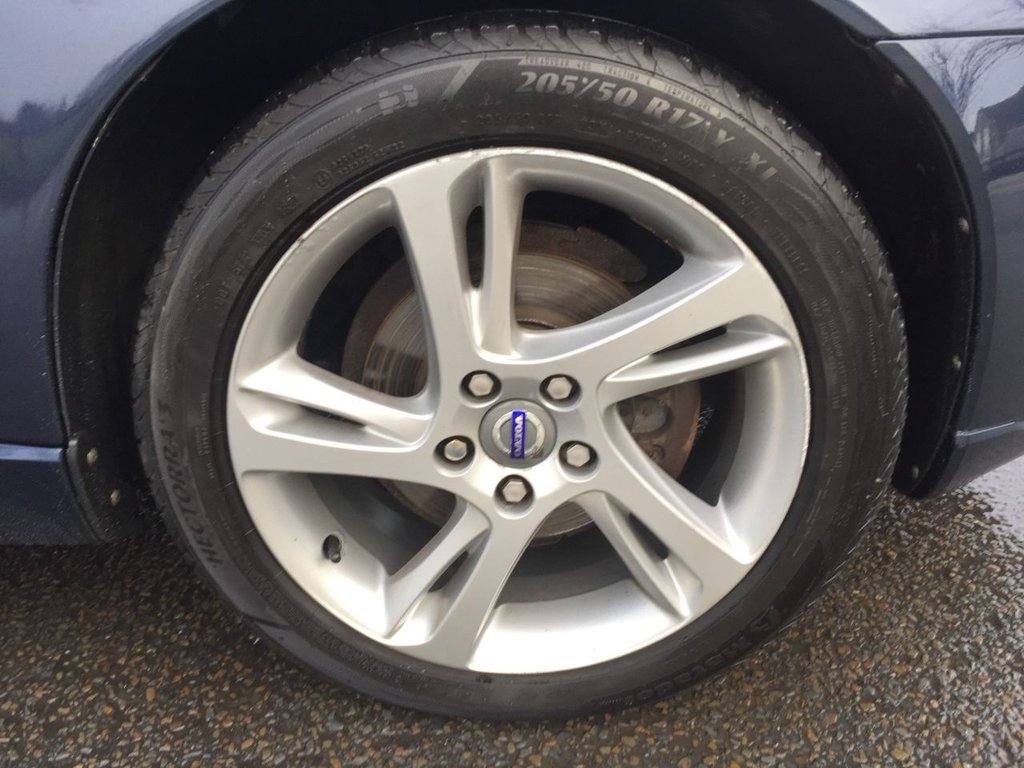 USED 2012 12 VOLVO V50 1.6 DRIVE SE LUX EDITION S/S 5d 113 BHP FULL SERVICE HISTORY