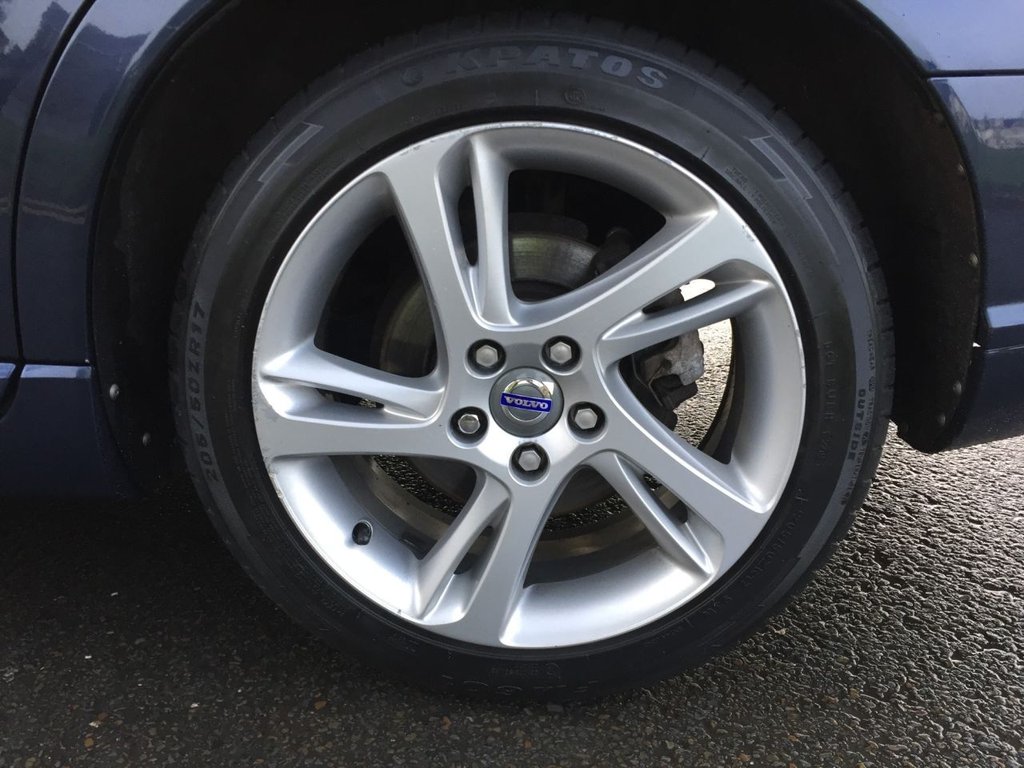 USED 2012 12 VOLVO V50 1.6 DRIVE SE LUX EDITION S/S 5d 113 BHP FULL SERVICE HISTORY