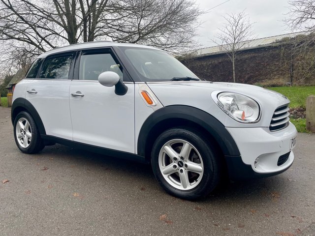 2013 63 MINI Countryman 1.6 COOPER 5d 122 BHP