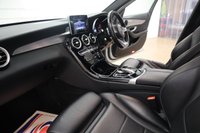 USED 2016 16 MERCEDES-BENZ C-CLASS 2.0 C200 AMG LINE 5d 184 BHP WITH A GREAT SERVICE HISTORY AND STUNNING CONDITION THIS IS WORTH THE LOOK.