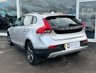 USED 2016 16 VOLVO V40 2.0 D2 CROSS COUNTRY LUX 5d 118 BHP DUAL CLIMATE+HEATED SEATS
