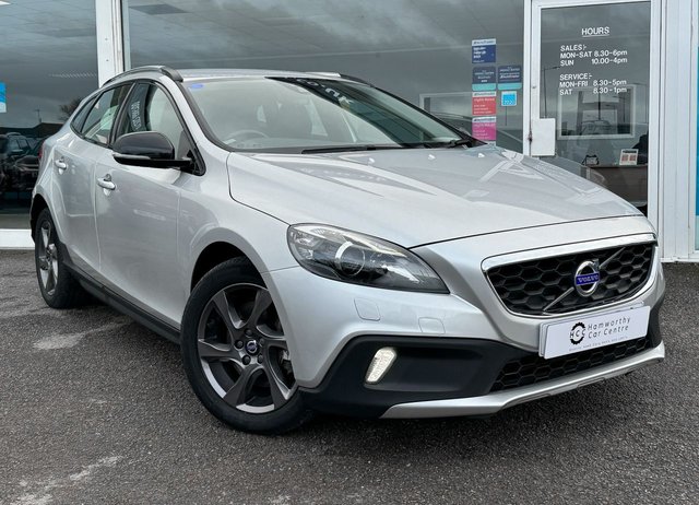2016 16 Volvo V40 2.0 D2 CROSS COUNTRY LUX 5d 118 BHP