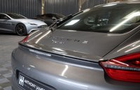 USED 2014 64 PORSCHE CAYMAN 2.7 24V PDK 2d 275 BHP HEATED AND VENTILATED SEATS, BOSE STEREO, TWO TONE LEATHER, 20 INCH CARRERA CLASSIC WHEELS, 24 MONTH WARRANTY