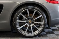 USED 2014 64 PORSCHE CAYMAN 2.7 24V PDK 2d 275 BHP HEATED AND VENTILATED SEATS, BOSE STEREO, TWO TONE LEATHER, 20 INCH CARRERA CLASSIC WHEELS, 24 MONTH WARRANTY