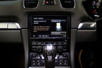 USED 2014 64 PORSCHE CAYMAN 2.7 24V PDK 2d 275 BHP HEATED AND VENTILATED SEATS, BOSE STEREO, TWO TONE LEATHER, 20 INCH CARRERA CLASSIC WHEELS, 24 MONTH WARRANTY