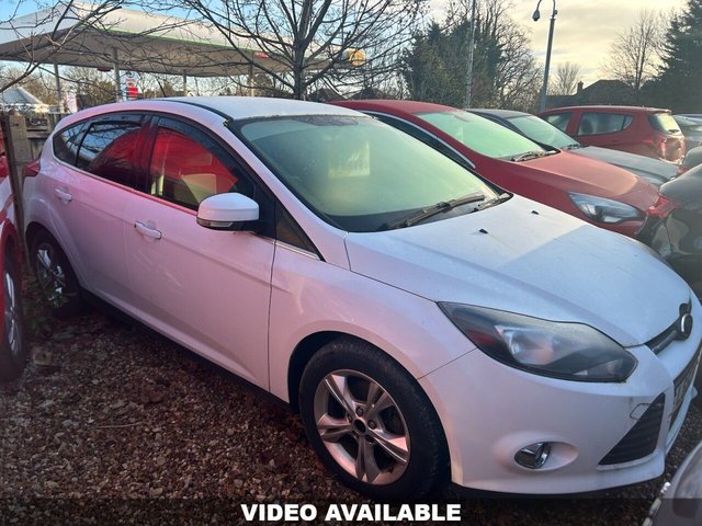 2012 FOCUS 1.0 ZETEC 5D 99 BHP LOCATED IN FARNDON ROAD, NEWARK 2012 107,000... photo