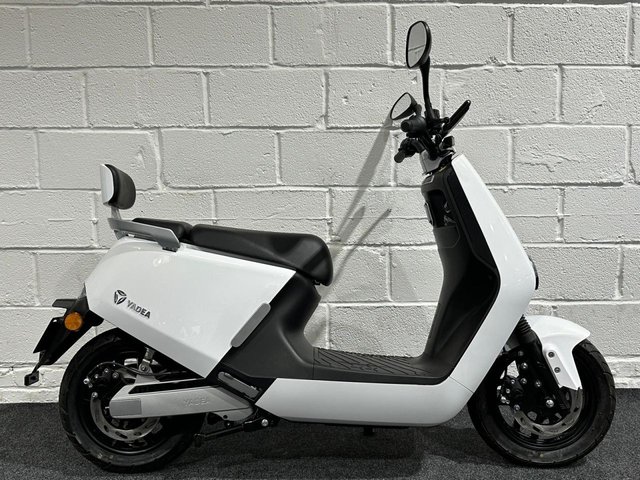 View our LEXMOTO YADEA G5