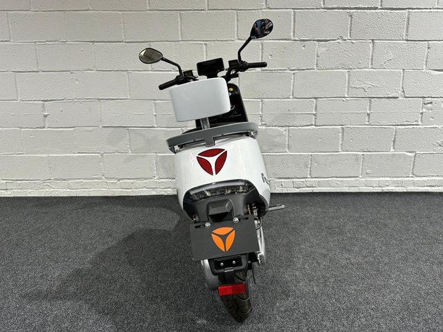 View our LEXMOTO YADEA G5
