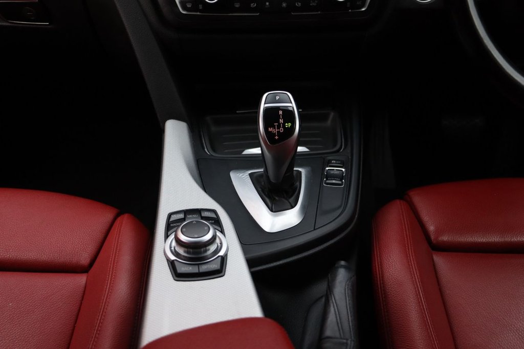 2015 BMW 3 Series 320d M Sport £10,990 