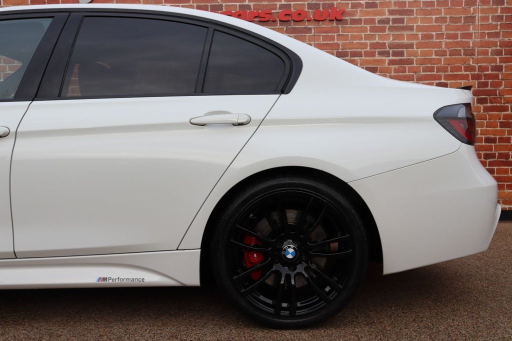 2015 BMW 3 Series 320d M Sport £10,990
