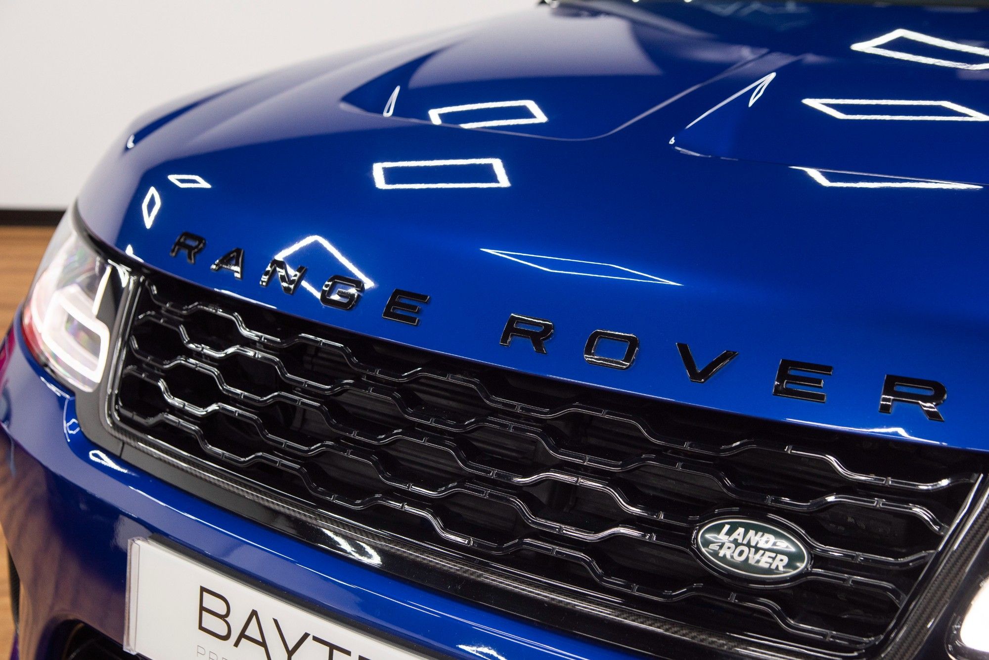 USED 2020 69 LAND ROVER RANGE ROVER SPORT 5.0 SVR ESTATE