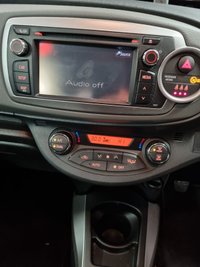 USED 2014 63 TOYOTA YARIS 1.3 VVT-I ICON PLUS 5d 99 BHP 