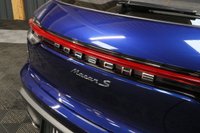 USED 2023 23 PORSCHE MACAN 2.9 S PDK 5d 375 BHP PAN ROOF, 18 WAY SEATS, ADAPTIVE SUSPENSION, ADAPTIVE CRUISE, PDLS PLUS, EXTENDED LEATHER, HUGE SPEC, 1 OWNER FROM NEW