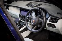USED 2023 23 PORSCHE MACAN 2.9 S PDK 5d 375 BHP PAN ROOF, 18 WAY SEATS, ADAPTIVE SUSPENSION, ADAPTIVE CRUISE, PDLS PLUS, EXTENDED LEATHER, HUGE SPEC, 1 OWNER FROM NEW