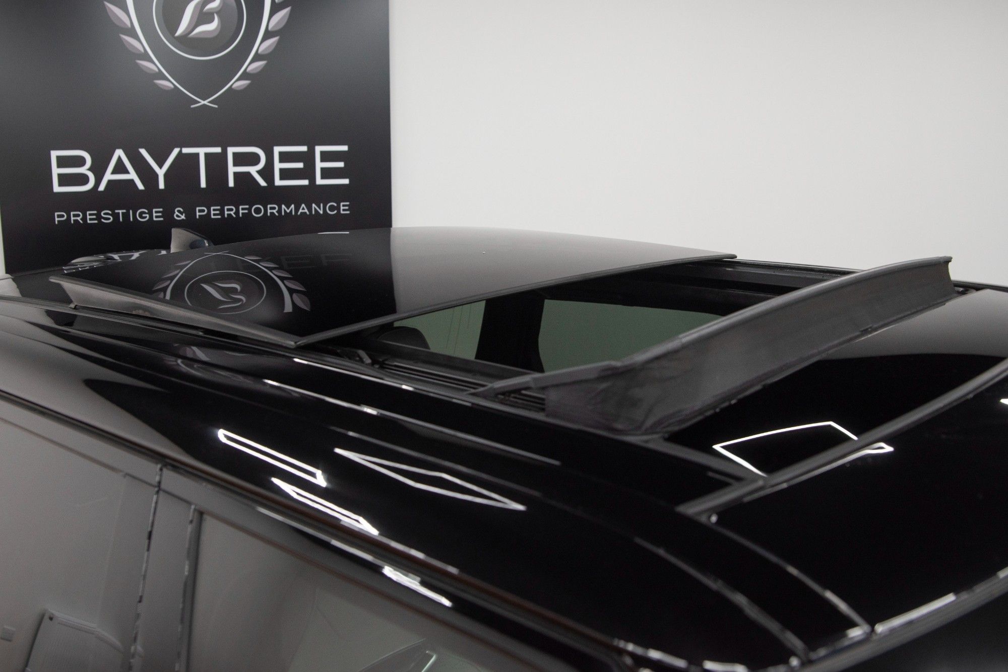 USED 2020 70 LAND ROVER RANGE ROVER SPORT 5.0 SVR 