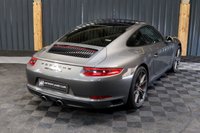 USED 2017 17 PORSCHE 911 3.0 CARRERA S PDK 2d 414 BHP POWER UPGRADE KIT!, GLASS SUNROOF - HEATED AND VENTILATED SEATS - PARKING SENSORS FRONT & REAR WITH REVERSE CAMERA - SPORTS CHRONO PACKAGE - PDLS - BOSE SURROUND STEREO - PORSCHE WARRANTY TO APRIL 2025 - FULL PORSCHE HISTORY, JUST SERVICED AT PORSCHE BROOKLANDS JAN 2024