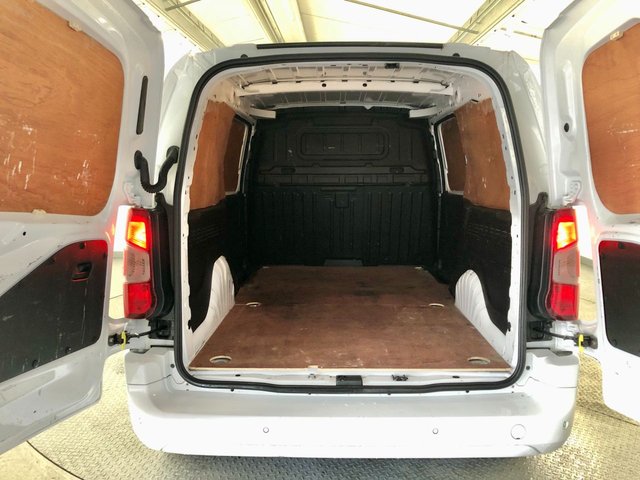 2020 Vauxhall Combo - Photo 7