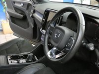 USED 2020 VOLVO XC40 2.0 B4 R-DESIGN PRO MHEV 5d 195 BHP STUNNING EXAMPLE SAT NAV PART LEATHER CRUISE CONTROL PARKING SENSORS 1 OWNER SERVICE HISTORY