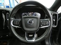 USED 2020 VOLVO XC40 2.0 B4 R-DESIGN PRO MHEV 5d 195 BHP STUNNING EXAMPLE SAT NAV PART LEATHER CRUISE CONTROL PARKING SENSORS 1 OWNER SERVICE HISTORY