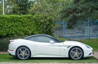 USED 2016 16 FERRARI CALIFORNIA 3.9 DD 2d 560 BHP IMMACULATE EXAMPLE WITH FULL FERRARI HISTORY WITH MAJOR SERVICE AT A COST OF OVER &pound;3000 WITH ALL RECOMMENDATIONS JUST COMPLETED