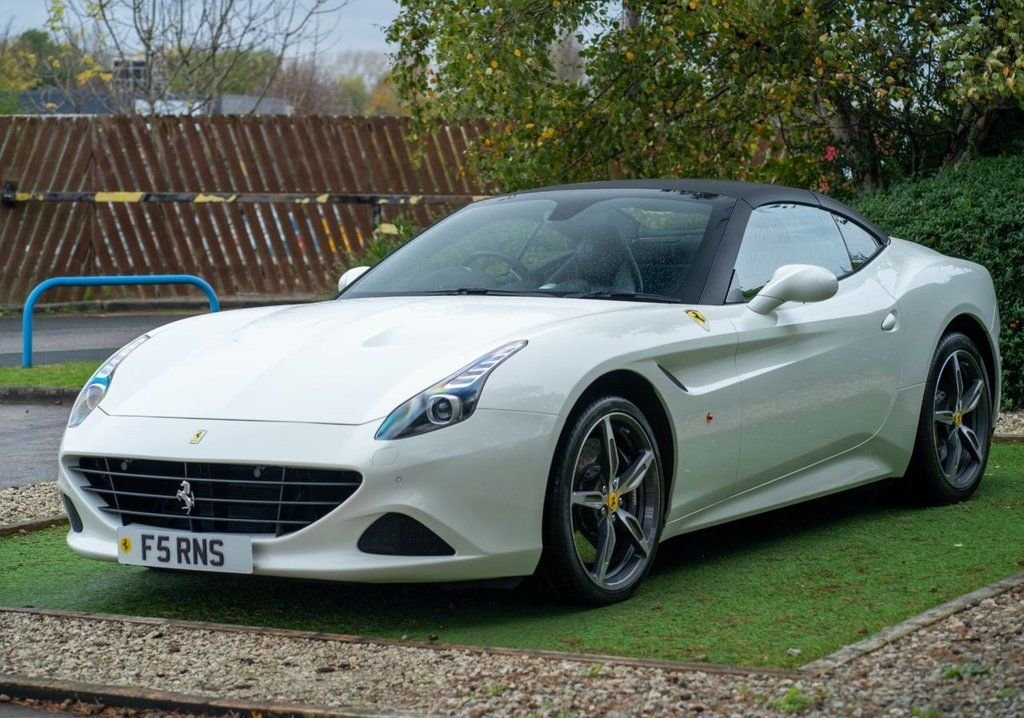 USED 2016 16 FERRARI CALIFORNIA 3.9 DD 2d 560 BHP IMMACULATE EXAMPLE WITH FULL FERRARI HISTORY WITH MAJOR SERVICE AT A COST OF OVER &pound;3000 WITH ALL RECOMMENDATIONS JUST COMPLETED
