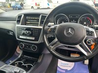 USED 2014 14 MERCEDES-BENZ M-CLASS 2.1 ML250 BLUETEC AMG SPORT 5d 204 BHP BRAND NEW IN STOCK+DIESEL+AUTOMATIC+ONLY 2 FORMER KEEPERS FROM NEW+CRUISE CONTROL+ELECTRIC SEATS+COMMAND ONLINE MULTI MEDIA SYSTEM+HALF LEATHER INTERIOR+SATELLITE NAVIGATION+PARK ASSIST+AIR CONDITIONING+CLIMATE CONTROL+ALLOY WHEELS+FULL RANGE OF FINANCE OPTIONS AVAILABLE+NOT TO BE MISSED AND READY TO DRIVE AWAY TODAY!!!!!!!!!!!!!!!!!!!!!!!