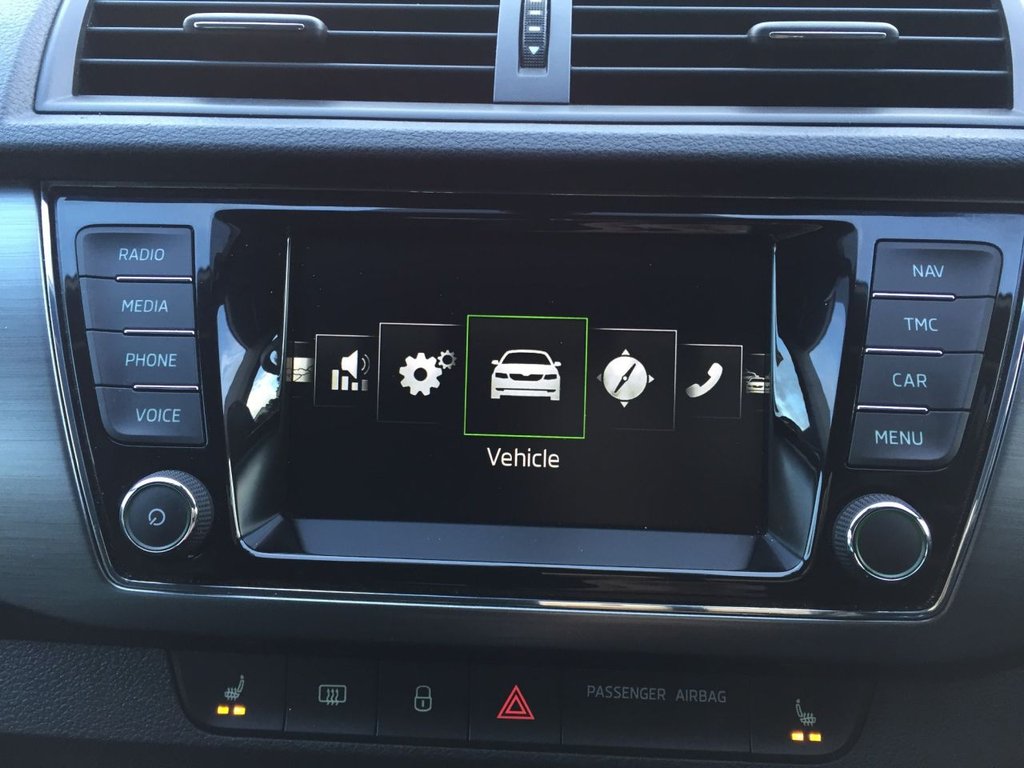 USED 2015 65 SKODA FABIA 1.2 SE L TSI 5d 109 BHP SAT NAV DAB HEATED SEATS