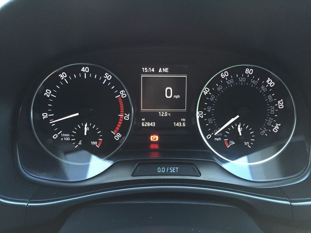 USED 2015 65 SKODA FABIA 1.2 SE L TSI 5d 109 BHP SAT NAV DAB HEATED SEATS