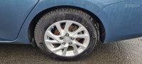 USED 2016 16 TOYOTA AURIS 1.6 D-4D BUSINESS EDITION TOURING SPORTS 5d 110 BHP 16" ALLOYS +  CRUISE CONTROL +  REVERSING CAMERA +  CLIMATE CONTROL +  DAB RADIO + BLUETOOTH +  FRONT HEATED SEATS +  SAT NAV +  START STOP +
