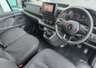 USED 2023 23 RENAULT TRAFIC 2.0 SL30 ADVANCE DCI 130 BHP VERY LOW MILES  FACTORY FITTED BULKHEAD WITH LOAD THROUGH