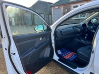 USED 2014 63 KIA SPORTAGE 2.0 CRDI KX-3 SAT NAV 5d 134 BHP Heated front and rear seats