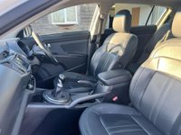 USED 2014 63 KIA SPORTAGE 2.0 CRDI KX-3 SAT NAV 5d 134 BHP Heated front and rear seats