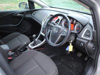 USED 2014 64 VAUXHALL ASTRA 1.7 SRI CDTI 5d 110 BHP www.suffolkcarcentre.co.uk - Located at Ilketshall