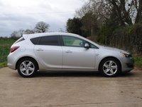 USED 2014 64 VAUXHALL ASTRA 1.7 SRI CDTI 5d 110 BHP www.suffolkcarcentre.co.uk - Located at Ilketshall