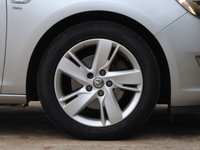 USED 2014 64 VAUXHALL ASTRA 1.7 SRI CDTI 5d 110 BHP www.suffolkcarcentre.co.uk - Located at Ilketshall