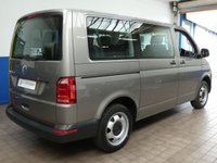 USED 2019 69 VOLKSWAGEN TRANSPORTER SHUTTLE 2.0 T32 TDI SHUTTLE S BMT 5d 101 BHP 8 SEATS AIR CON PARKING SENSORS 6 MONTHS GOLD WARRANTY