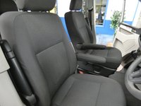 USED 2019 69 VOLKSWAGEN TRANSPORTER SHUTTLE 2.0 T32 TDI SHUTTLE S BMT 5d 101 BHP 8 SEATS AIR CON PARKING SENSORS 6 MONTHS GOLD WARRANTY