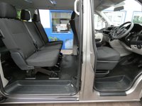 USED 2019 69 VOLKSWAGEN TRANSPORTER SHUTTLE 2.0 T32 TDI SHUTTLE S BMT 5d 101 BHP 8 SEATS AIR CON PARKING SENSORS 6 MONTHS GOLD WARRANTY