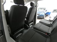 USED 2019 69 VOLKSWAGEN TRANSPORTER SHUTTLE 2.0 T32 TDI SHUTTLE S BMT 5d 101 BHP 8 SEATS AIR CON PARKING SENSORS 6 MONTHS GOLD WARRANTY