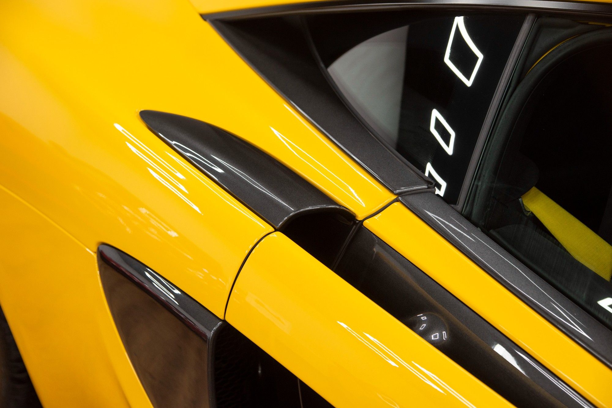USED 2017 MCLAREN 570S V8 SSG 