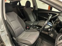 USED 2015 65 HYUNDAI I30 1.6 CRDI SE BLUE DRIVE 5d 109 BHP LOW RATE FINANCE AVAILABLE + FREE12 MONTH RAC MEMBERSHIP + RAC PLATINUM WARRANTY INCLUDED