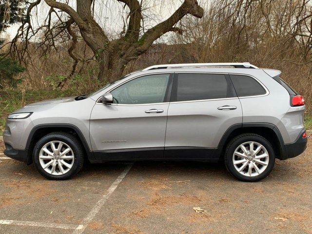 View our JEEP CHEROKEE