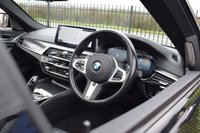 USED 2020 70 BMW 5 SERIES 3.0 530D XDRIVE M SPORT MHEV 4d 282 BHP LASERLIGHTS / M SPORT+ / TECH+