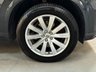 USED 2015 15 VOLVO XC90 2.0 D5 MOMENTUM AWD 5d 222 BHP 