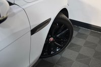 USED 2015 65 JAGUAR XE 3.0 S 4d 335 BHP PAN ROOF / MERIDIAN / 1 OWNER