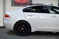 USED 2015 65 JAGUAR XE 3.0 S 4d 335 BHP PAN ROOF / MERIDIAN / 1 OWNER