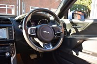 USED 2015 65 JAGUAR XE 3.0 S 4d 335 BHP PAN ROOF / MERIDIAN / 1 OWNER