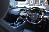 USED 2015 65 JAGUAR XE 3.0 S 4d 335 BHP PAN ROOF / MERIDIAN / 1 OWNER